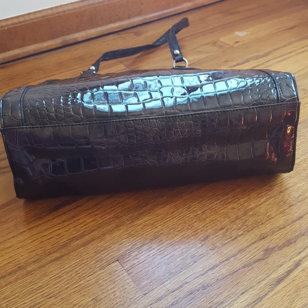 Handbag - Picture 6 of 8